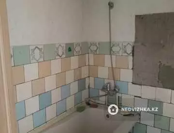 2-комнатная квартира, этаж 4 из 5, 45 м², миниатюра 4