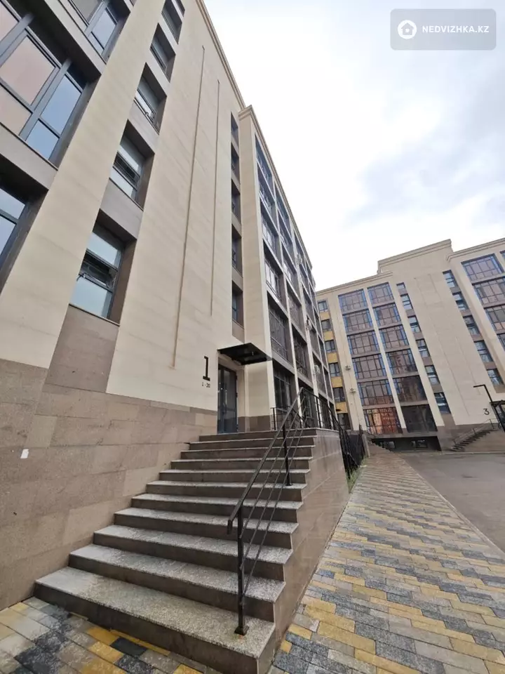 3-комнатная квартира, этаж 6 из 6, 81 м², 4-фотосурет