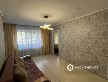 3-комнатная квартира, этаж 1 из 5, 56 м², миниатюра 1