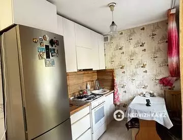 3-комнатная квартира, этаж 1 из 5, 56 м², миниатюра 4