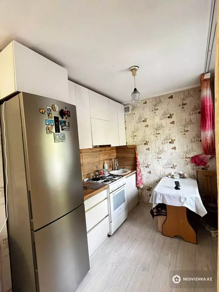 3-комнатная квартира, этаж 1 из 5, 56 м², фотография 4