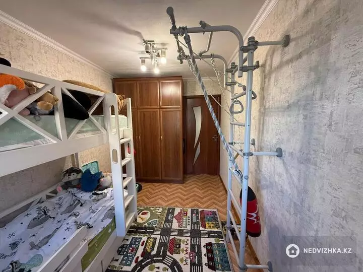 3-комнатная квартира, этаж 5 из 5, 64 м²
