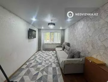 2-комнатная квартира, этаж 1 из 5, 46 м², миниатюра 1