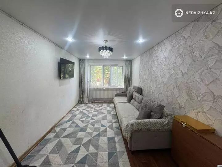 2-комнатная квартира, этаж 1 из 5, 46 м²
