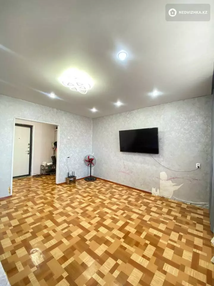2-комнатная квартира, этаж 7 из 7, 53 м², фотография 2