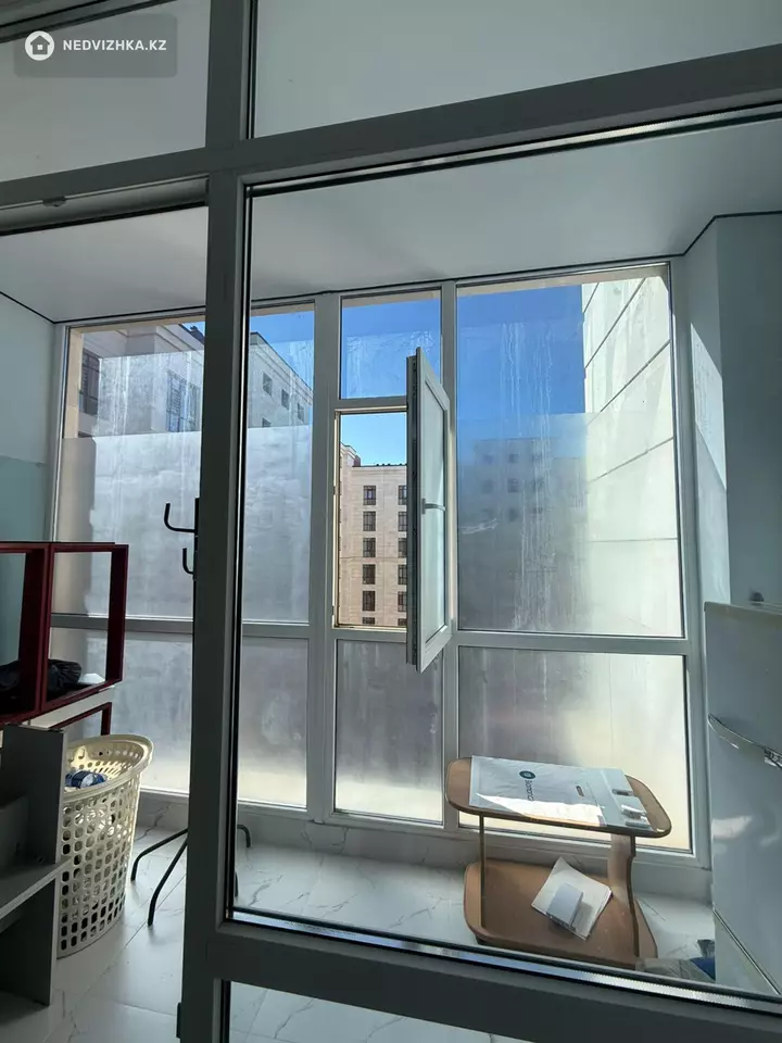2-комнатная квартира, этаж 10 из 12, 40 м², фотография 4