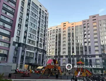 3-комнатная квартира, этаж 11 из 12, 80 м², миниатюра 1