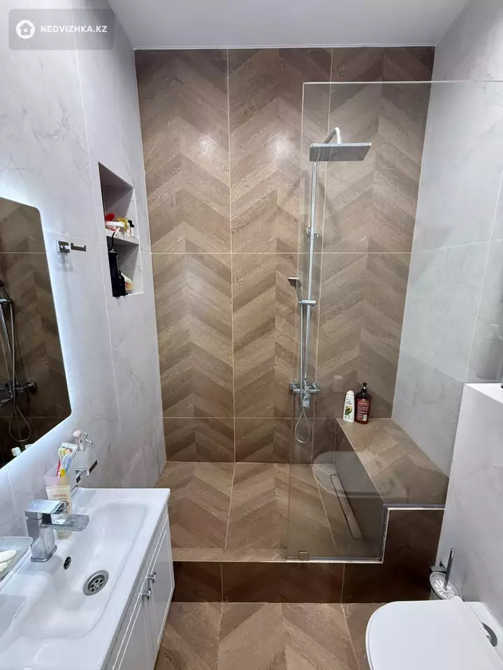 3-комнатная квартира, этаж 11 из 12, 80 м², фотография 3