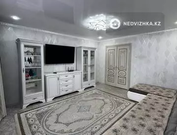 3-комнатная квартира, этаж 4 из 9, 68 м², миниатюра 1