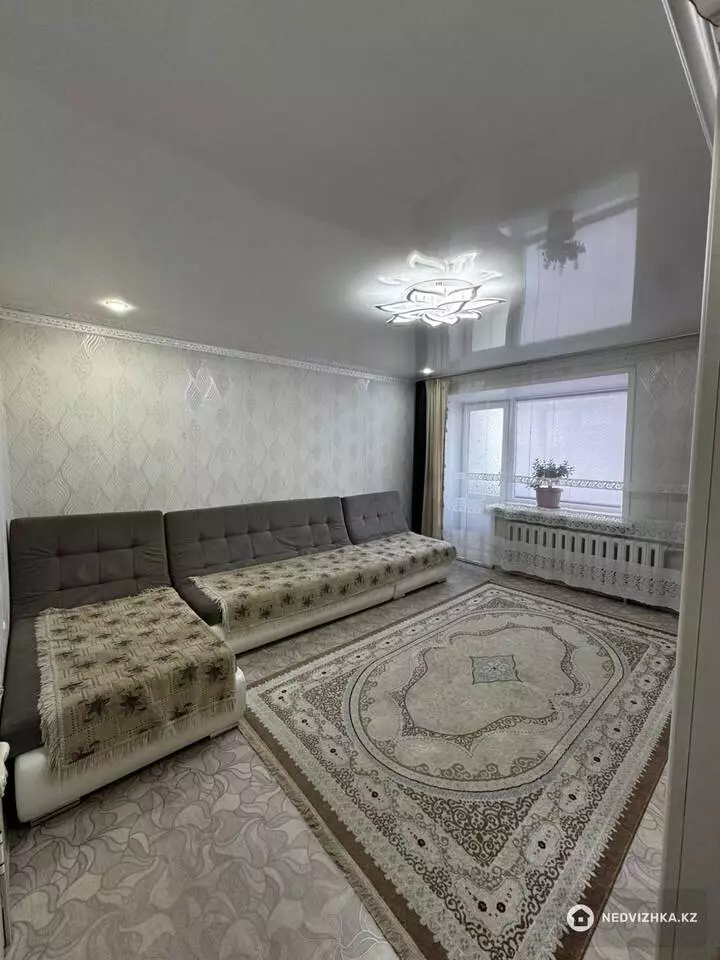 3-комнатная квартира, этаж 4 из 9, 68 м², фотография 2