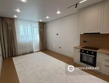 2-комнатная квартира, этаж 12 из 12, 43 м², миниатюра 4