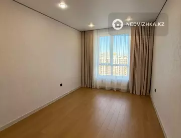 2-комнатная квартира, этаж 12 из 12, 43 м², миниатюра 6