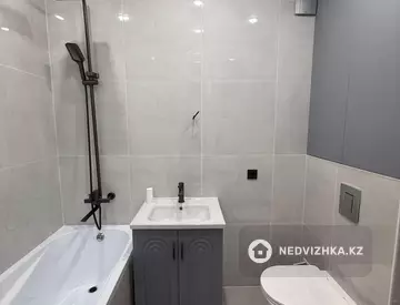 2-комнатная квартира, этаж 12 из 12, 43 м², миниатюра 9