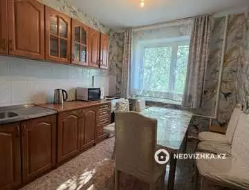 3-комнатная квартира, этаж 2 из 9, 65 м², миниатюра 4