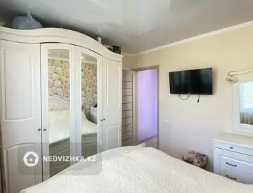 3-комнатная квартира, этаж 5 из 5, 49 м², миниатюра 2