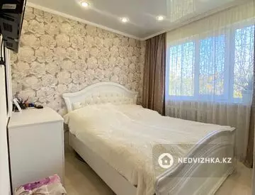 3-комнатная квартира, этаж 5 из 5, 49 м², миниатюра 4