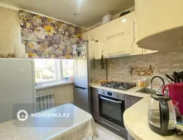 3-комнатная квартира, этаж 5 из 5, 49 м², миниатюра 12
