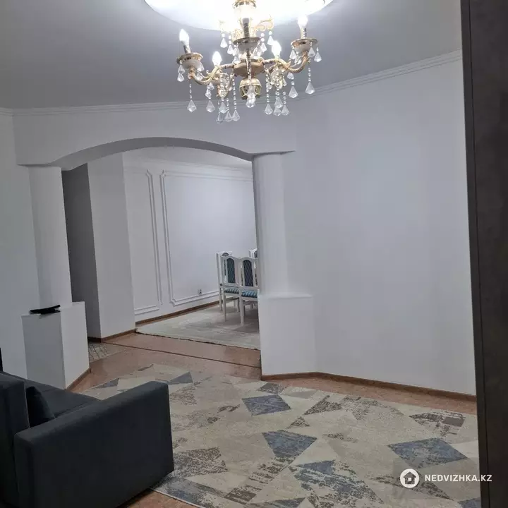 3-комнатная квартира, этаж 2 из 9, 103 м², фотография 2