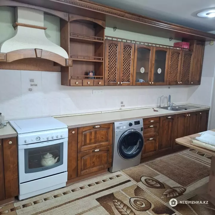 3-комнатная квартира, этаж 2 из 9, 103 м², фотография 4