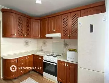 4-комнатная квартира, этаж 9 из 9, 79 м², миниатюра 2