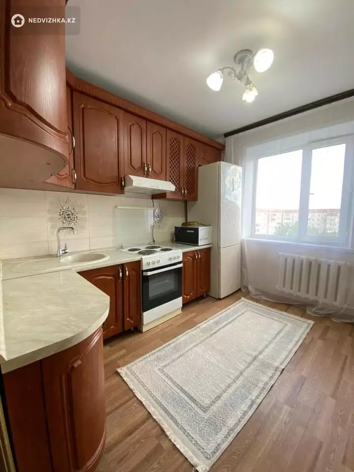 4-комнатная квартира, этаж 9 из 9, 79 м²