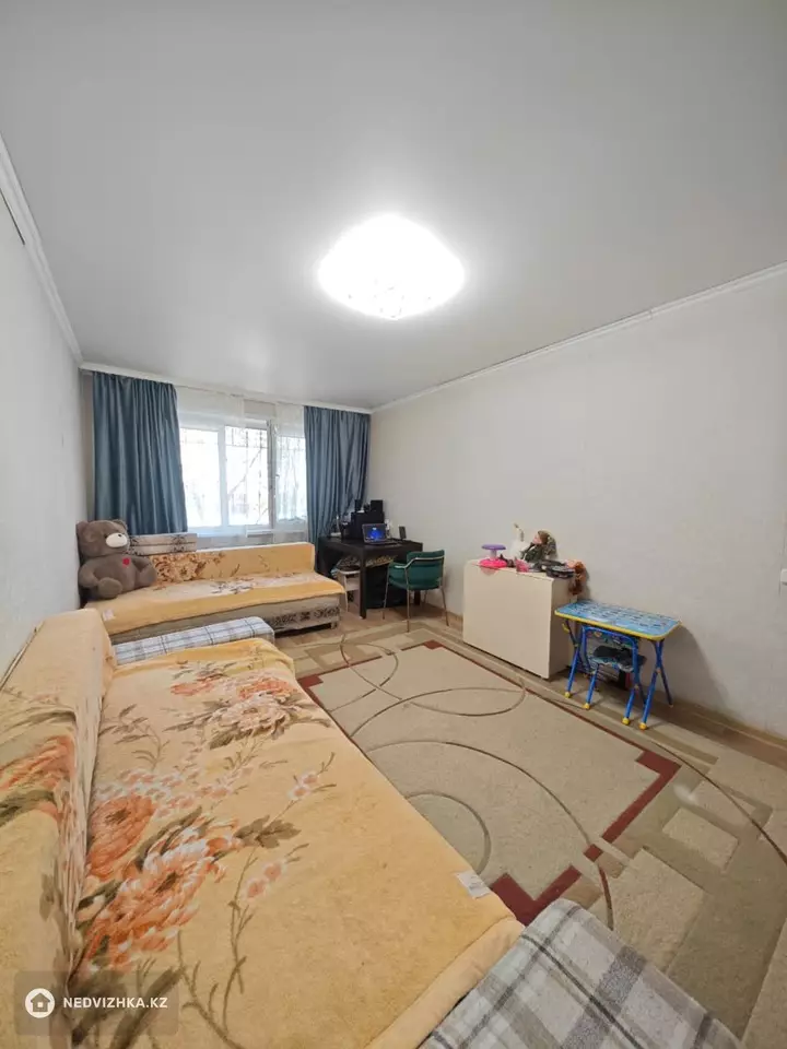 2-комнатная квартира, этаж 1 из 5, 46 м², фотография 2
