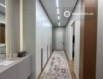 3-бөлмелі пәтер, қабат 17 барлық қабат саны 17, 83 м², 3-нобай