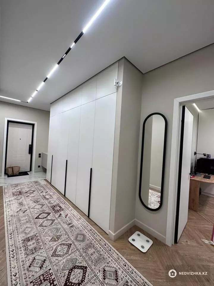 3-комнатная квартира, этаж 17 из 17, 83 м², фотография 5