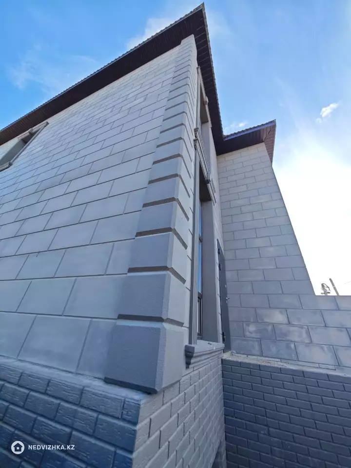 5-комнатный таунхаус, 7 соток, 216 м², фотография 3