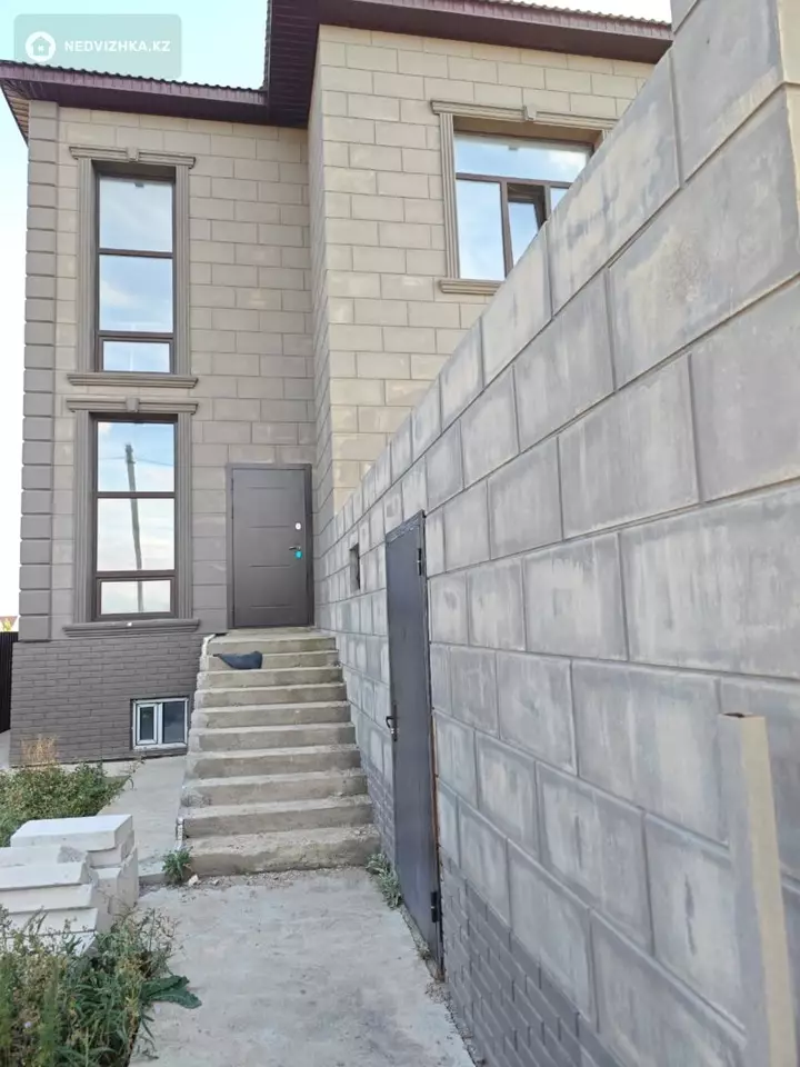 5-комнатный таунхаус, 7 соток, 216 м², фотография 4