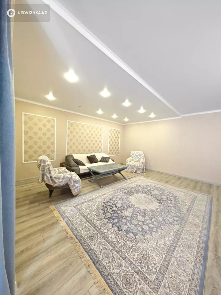 7-комнатный дом, 10 соток, 450 м², фотография 3