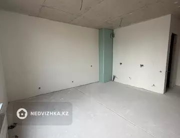 2-комнатная квартира, этаж 8 из 16, 50 м², миниатюра 10