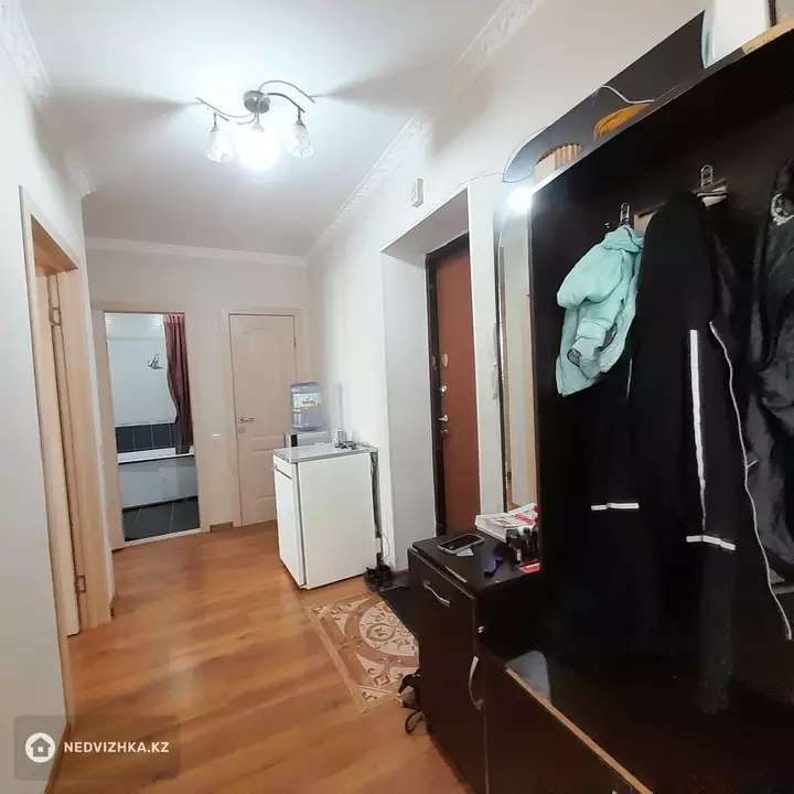 2-комнатная квартира, этаж 10 из 11, 58 м², фотография 2