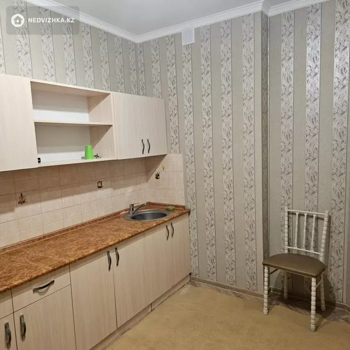 1-комнатная квартира, этаж 7 из 9, 38 м², фотография 3