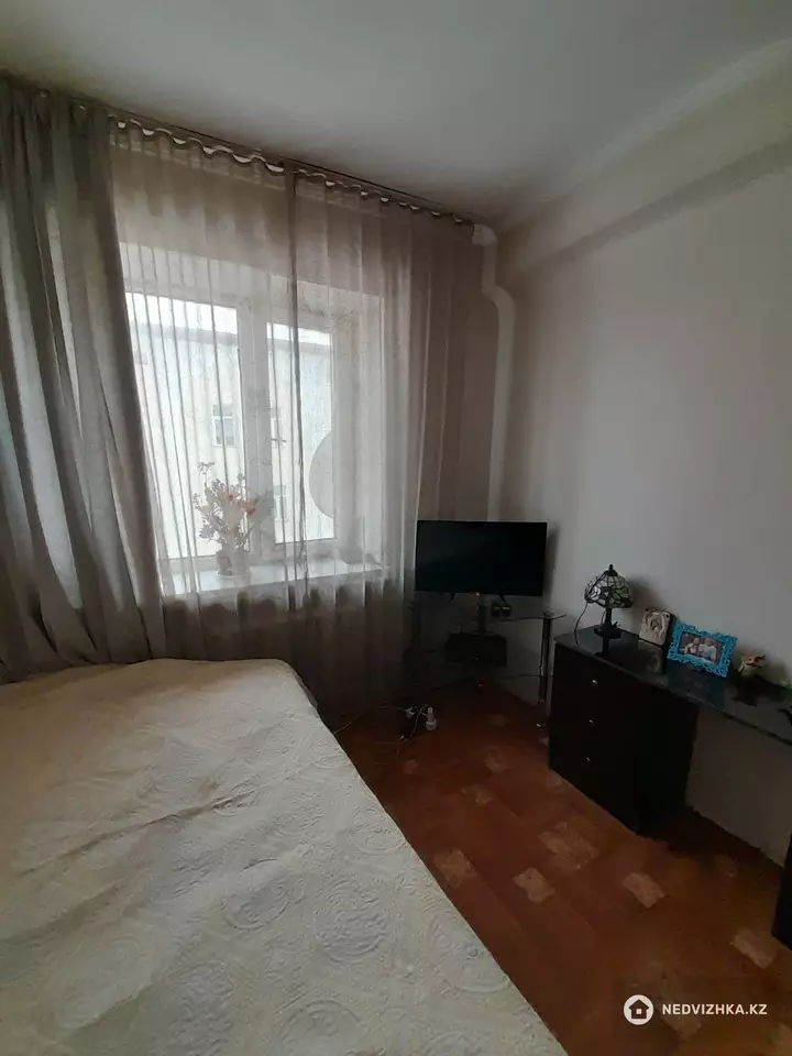 3-комнатная квартира, этаж 4 из 4, 59 м², фотография 3