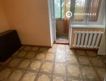 2-комнатная квартира, этаж 3 из 4, 40 м²