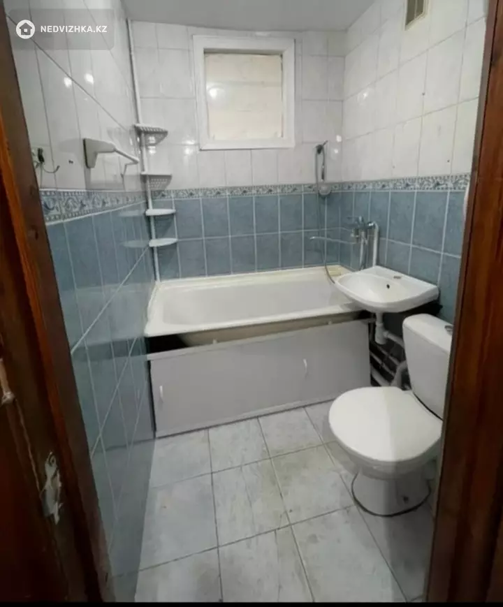 2-комнатная квартира, этаж 3 из 4, 40 м², фотография 4