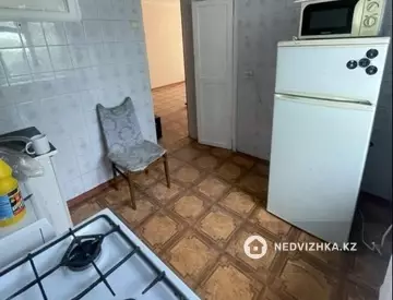 2-комнатная квартира, этаж 3 из 4, 40 м²