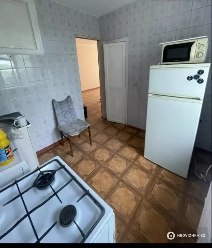 2-комнатная квартира, этаж 3 из 4, 40 м², фотография 5