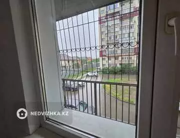 3-комнатная квартира, этаж 2 из 9, 70 м², миниатюра 11