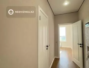 1-комнатная квартира, этаж 7 из 9, 58 м², миниатюра 2