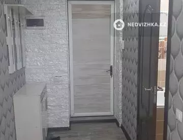 1-комнатная квартира, этаж 3 из 3, 37 м², миниатюра 3