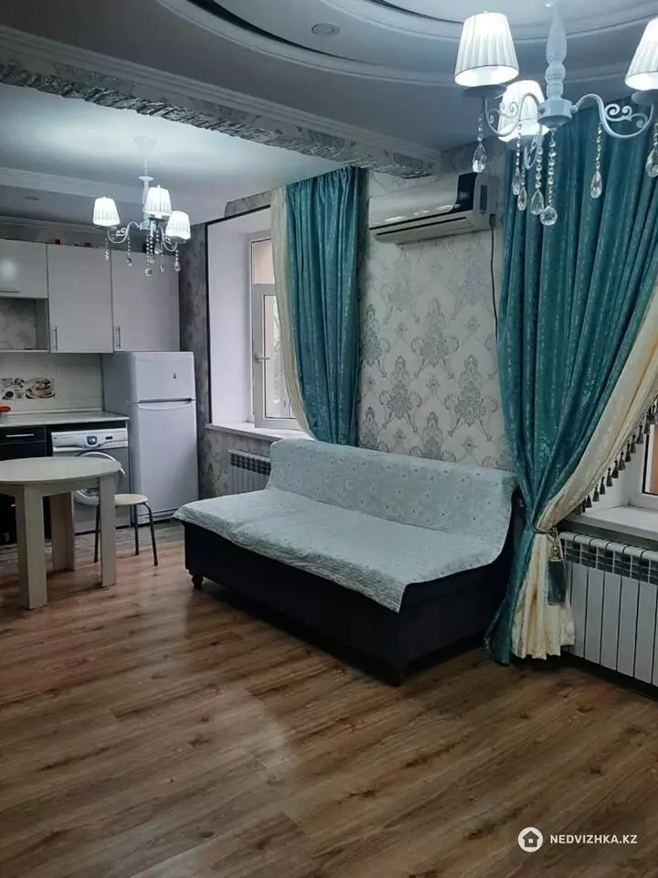 1-комнатная квартира, этаж 3 из 3, 37 м², фотография 4
