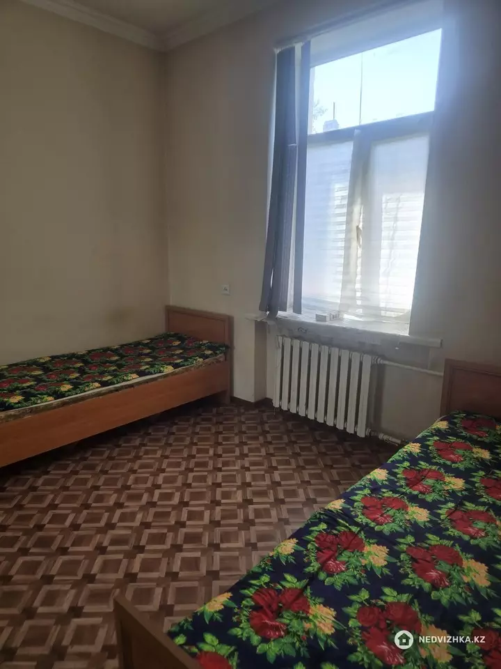 2-комнатная квартира, этаж 2 из 2, 50 м², На длительный срок, фотография 3
