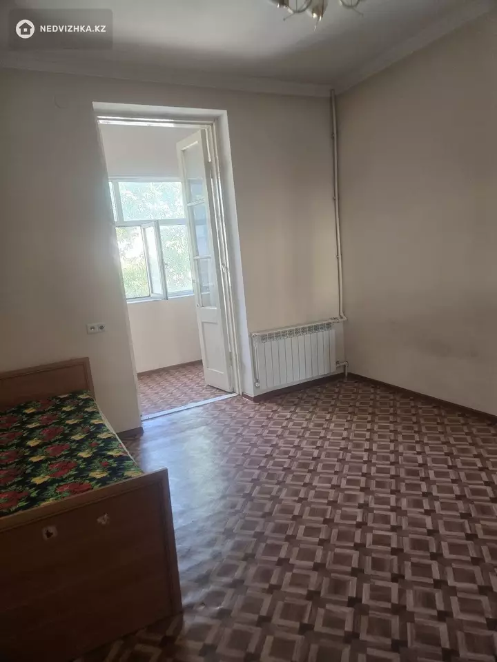2-комнатная квартира, этаж 2 из 2, 50 м², На длительный срок, фотография 4