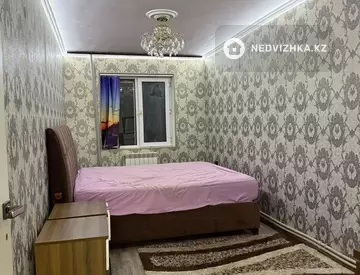 3-комнатная квартира, этаж 1 из 5, 60 м², На длительный срок