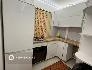 3-комнатная квартира, этаж 1 из 5, 60 м², На длительный срок, миниатюра 8