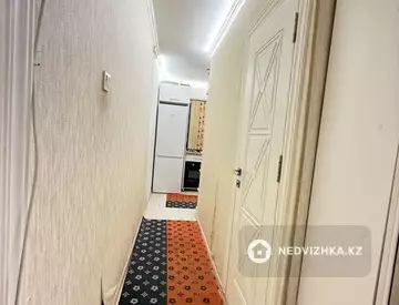 3-комнатная квартира, этаж 1 из 5, 60 м², На длительный срок, миниатюра 9