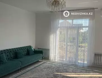 3-комнатная квартира, этаж 3 из 12, 86 м², На длительный срок