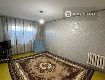 1-комнатная квартира, этаж 4 из 5, 38 м²